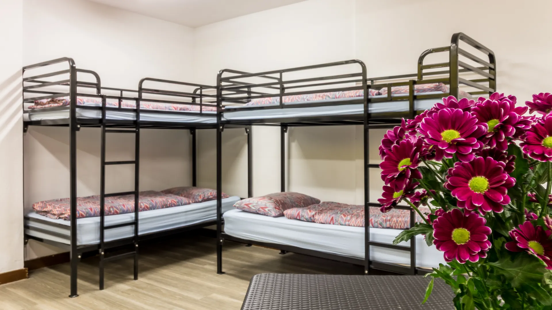 Schlafsaal M für 6 bis 12 Personen