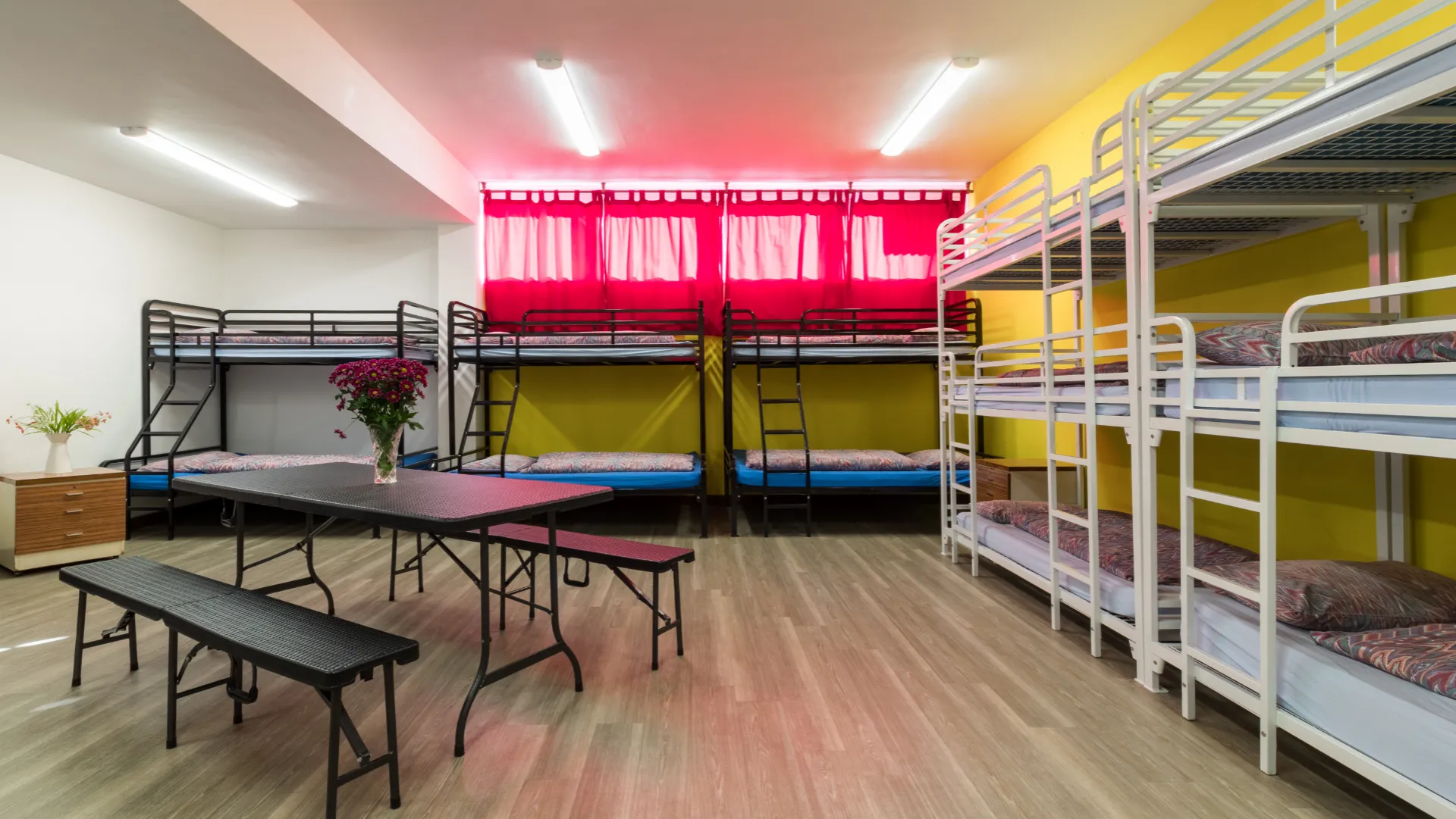 Schlafsaal L für 10 bis 16 Personen